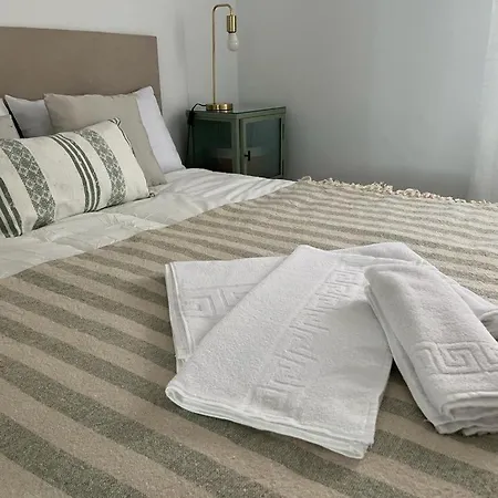 Ciudad Jardin Cuarta Planta Sin Ascensor 아파트 *