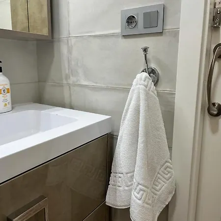 Ciudad Jardin Cuarta Planta Sin Ascensor Апартаменты *