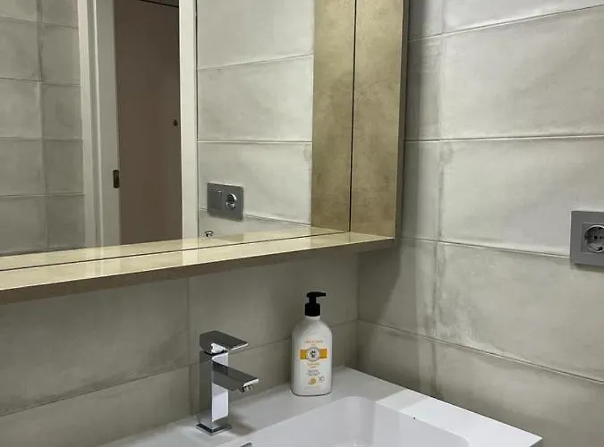 Ciudad Jardin Cuarta Planta Sin Ascensor דירה