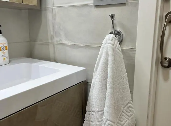 Ciudad Jardin Cuarta Planta Sin Ascensor Appartamento *